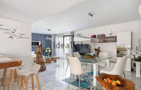 3-bedroom freehold villa in Estepona — photo 2 of 5