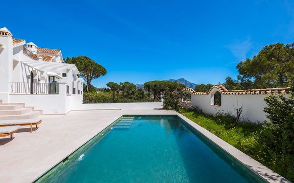 5-bedroom freehold villa in Benahavís — photo 4 of 5