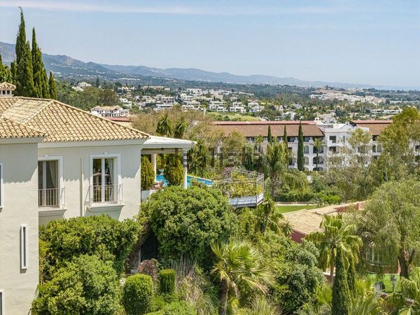 6-bedroom freehold villa in Benahavís — photo 4 of 5
