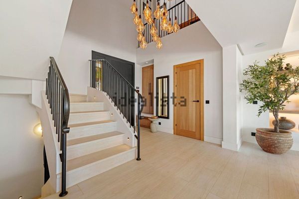 6-bedroom freehold villa in Marbella — photo 5 of 5