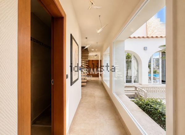 5-bedroom freehold villa in Roses — photo 4 of 5
