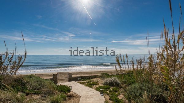 Detached house in Calle Berlin, Costabella, Marbella — image 4