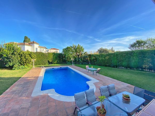 3-bedroom freehold villa in Marbella — photo 2 of 5