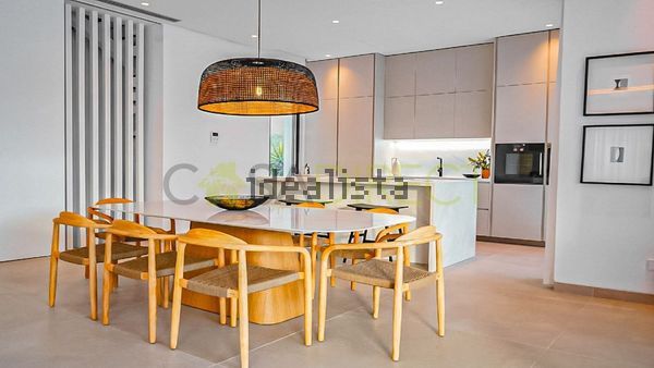 Detached house in Calle Vigil de Quiñones, La Merced, Marbella — image 4