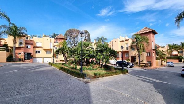 Terraced house in Rodeo Alto-Guadaiza-La Campana, Marbella — image 5