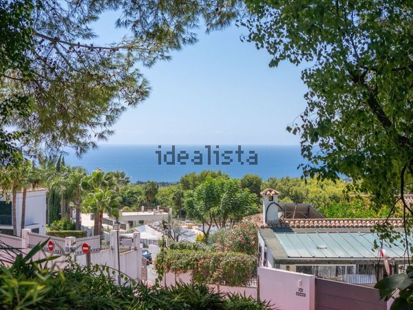 Semi-detached house in Sierra Blanca, Marbella — image 3