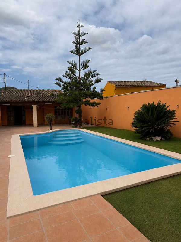 4-bedroom freehold villa in Andratx — photo 1 of 5