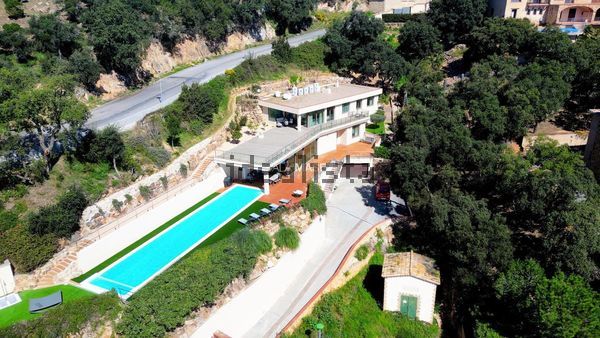 Detached house in Calle Mas Semi, Can Semi-Mas Nou-Mas Ros, Castell-Platja d'Aro — image 5