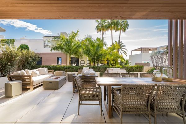 4-bedroom freehold villa in Marbella — photo 2 of 5