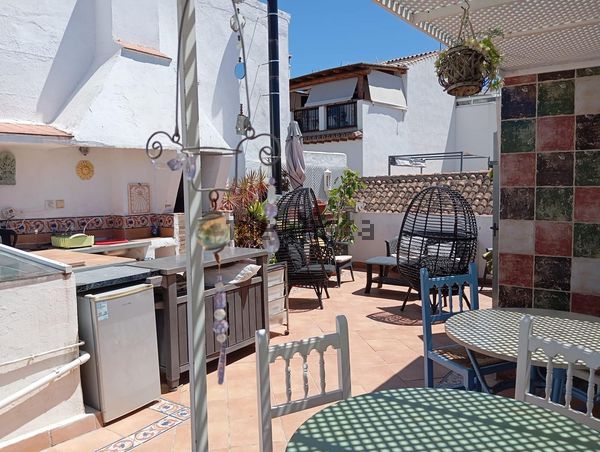 3-bedroom freehold villa in Estepona — photo 2 of 5