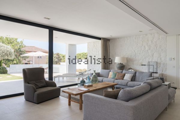 4-bedroom freehold villa in Marbella — photo 5 of 5