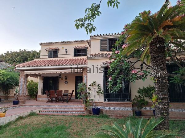 Detached house in Calle Gabriel y Galán, 9, Pedregalejo - Morlaco, Málaga — image 3