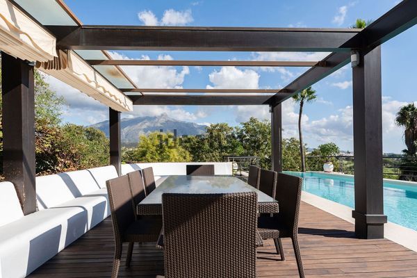 3-bedroom freehold villa in Marbella — photo 4 of 5