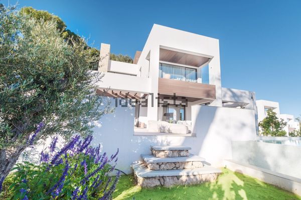 4-bedroom freehold villa in Marbella — photo 2 of 5