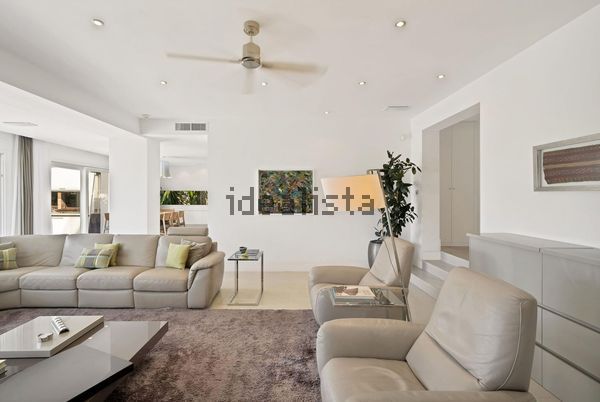 Detached house in Calle Campanillas, Sierra Blanca, Marbella — image 5