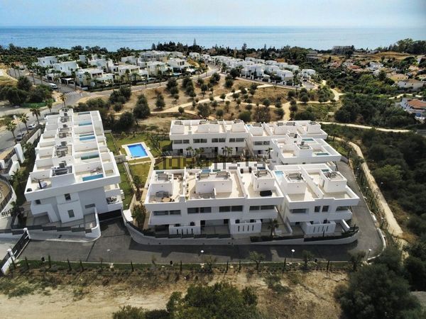 Terraced house in Rio Real, Marbella — image 4