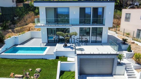 4-bedroom freehold villa in Lloret de Mar — photo 5 of 5