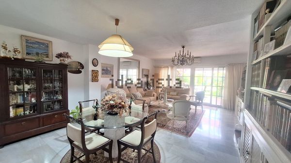 3-bedroom freehold villa in Estepona — photo 3 of 5
