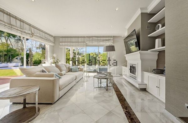 Detached house in Urbanizacion Guadalmina Alta, Guadalmina Alta, Marbella — image 3