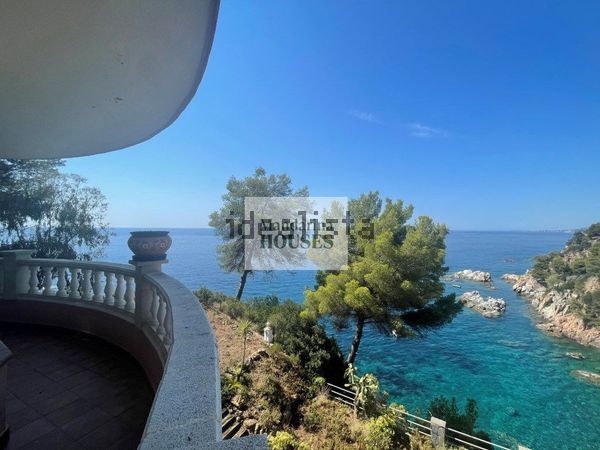 5-bedroom freehold villa in Lloret de Mar — photo 4 of 5