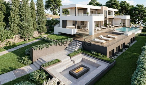 6-bedroom freehold villa in Marbella — photo 1 of 5