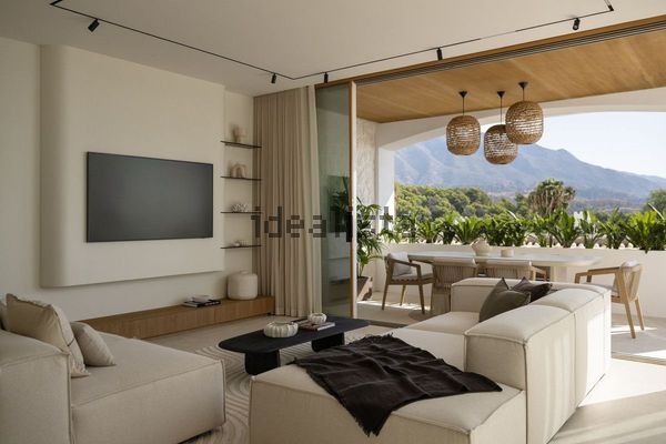 4-bedroom freehold villa in Marbella — photo 3 of 5