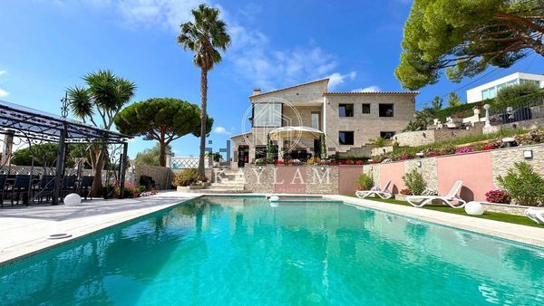 5-bedroom freehold villa in Castell-Platja d'Aro — photo 1 of 5