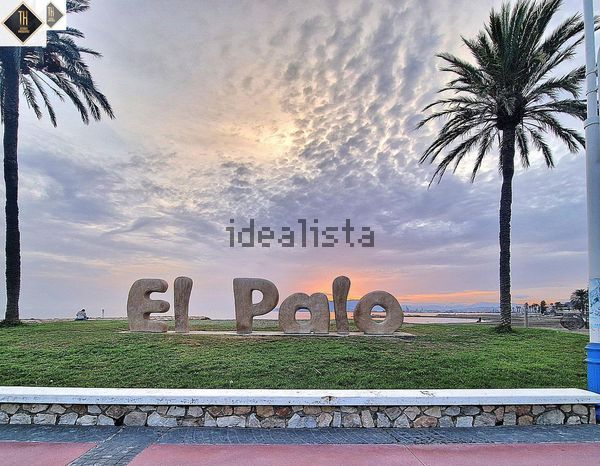 4-bedroom freehold villa in Málaga — photo 1 of 5