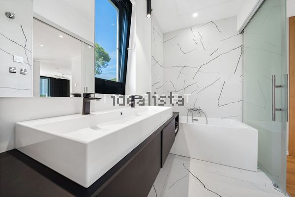 5-bedroom freehold villa in Marbella — photo 4 of 5