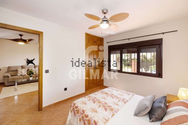 3-bedroom freehold villa in Estepona — photo 2 of 5