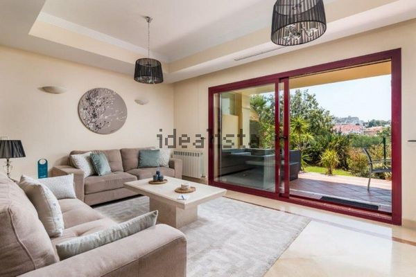 3-bedroom freehold villa in Marbella — photo 3 of 5