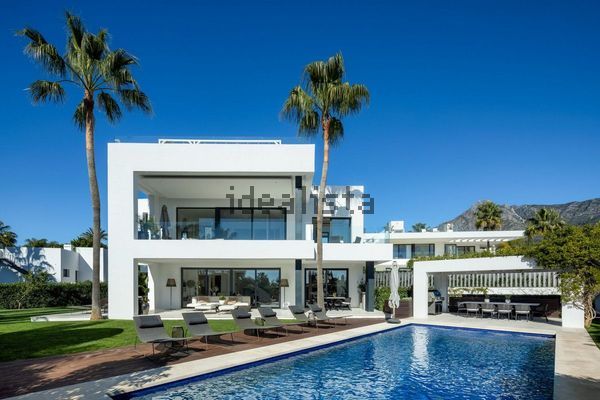 Detached house in Altos de Puente Romano Nn, La Carolina-Guadalpín, Marbella — image 4