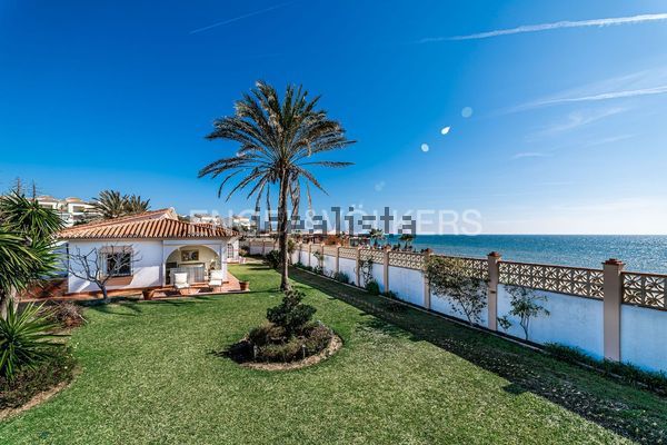 4-bedroom freehold villa in Marbella — photo 3 of 5