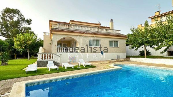 7-bedroom freehold villa in Lloret de Mar — photo 2 of 5