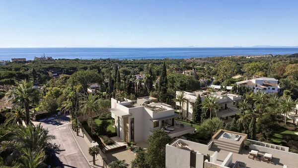 3-bedroom freehold villa in Marbella — photo 3 of 5
