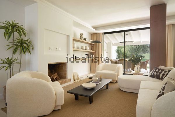 Terraced house in Urbanización los Olivos I Nn, Aloha, Marbella — image 4