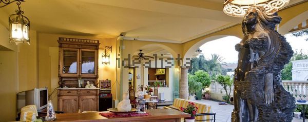 6-bedroom freehold villa in Marbella — photo 4 of 5
