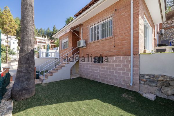 5-bedroom freehold villa in Málaga — photo 1 of 5