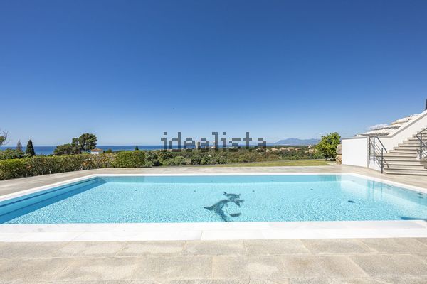 5-bedroom freehold villa in Marbella — photo 3 of 5
