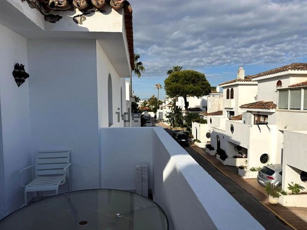 3-bedroom freehold villa in Estepona — photo 5 of 5