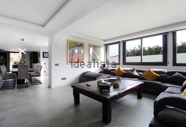 House in Linda Vista-Nueva Alcántara-Cortijo Blanco, Marbella — image 3