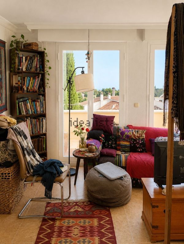 4-bedroom freehold villa in Manilva — photo 1 of 5