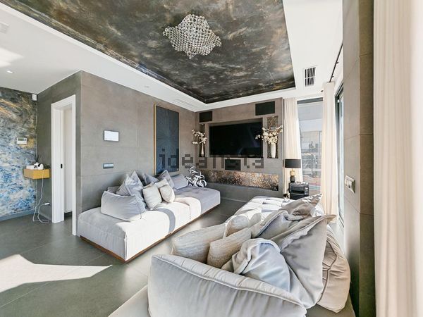 4-bedroom freehold villa in Estepona — photo 4 of 5