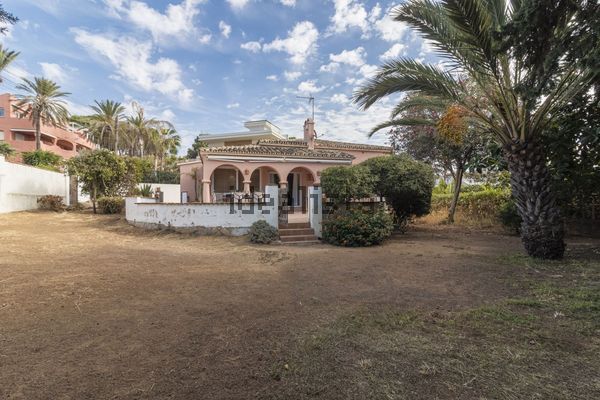 3-bedroom freehold villa in Marbella — photo 4 of 5