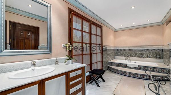 Detached house in Calle Vivaldi, 36, Sierra Blanca, Marbella — image 5