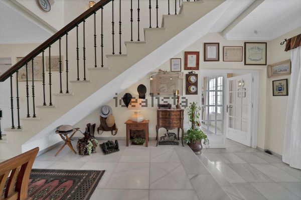 6-bedroom freehold villa in Marbella — photo 5 of 5