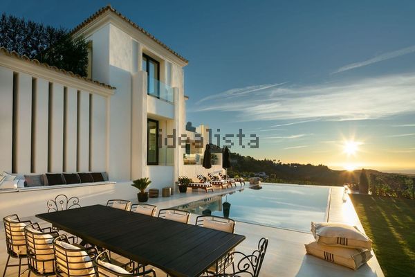 5-bedroom freehold villa in Benahavís — photo 2 of 5
