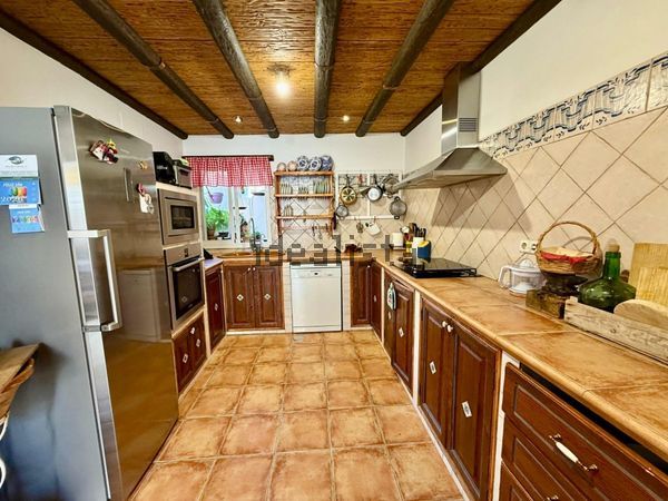 3-bedroom freehold villa in Marbella — photo 4 of 5