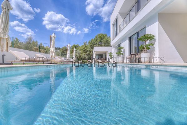 6-bedroom freehold villa in Palma — photo 2 of 5
