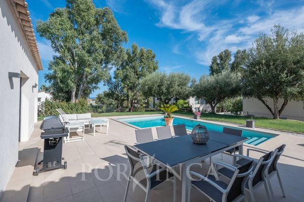 Detached house in Calle Avets, Can Semi-Mas Nou-Mas Ros, Castell-Platja d'Aro — image 3